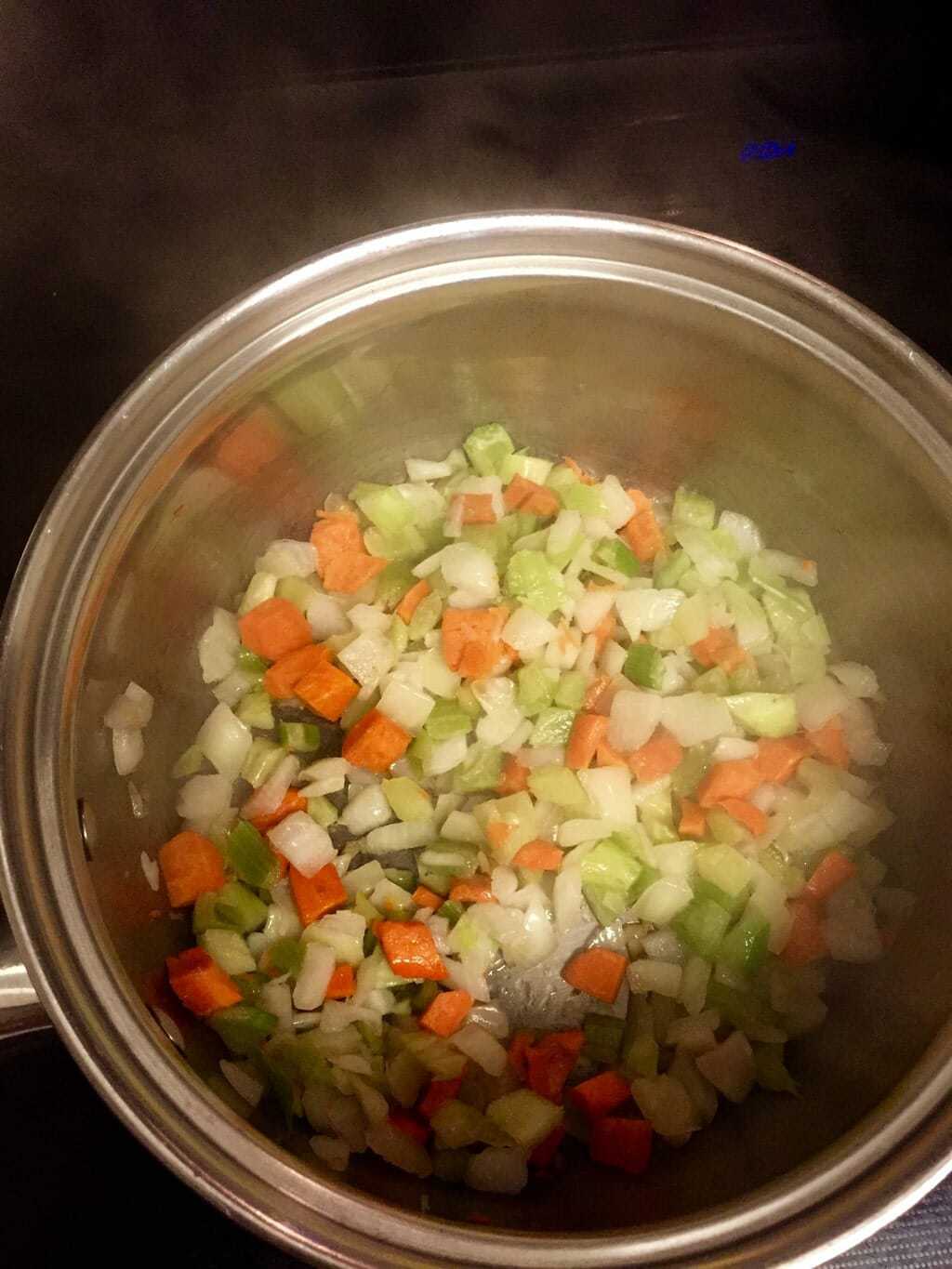 Mediterranean Lemon Chicken Soup