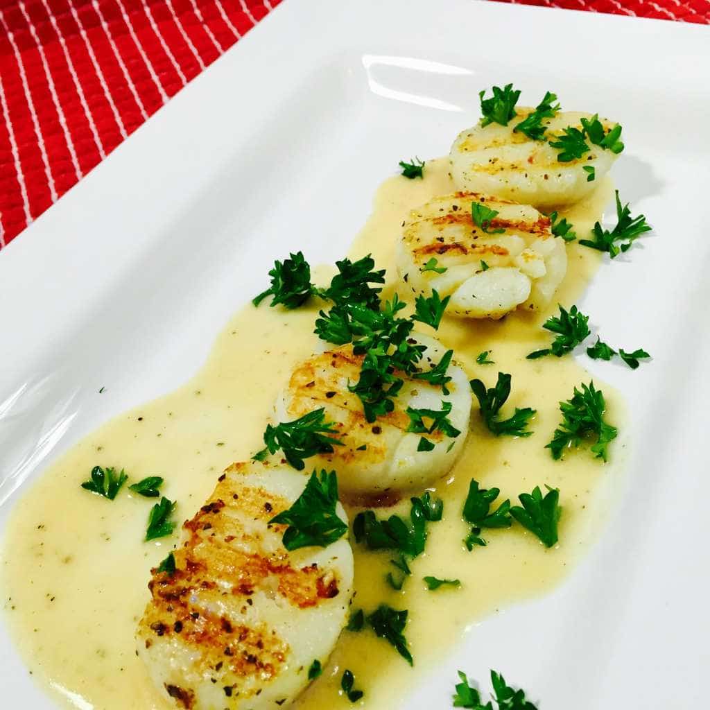 Scallops with lemon butter sauce